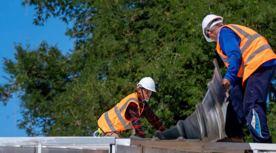 Professional residential roofers in River Falls, WI